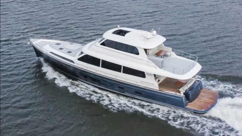New flagship Grand Banks 85 made its world debut at 2022 Palm Beach International Boat Show
