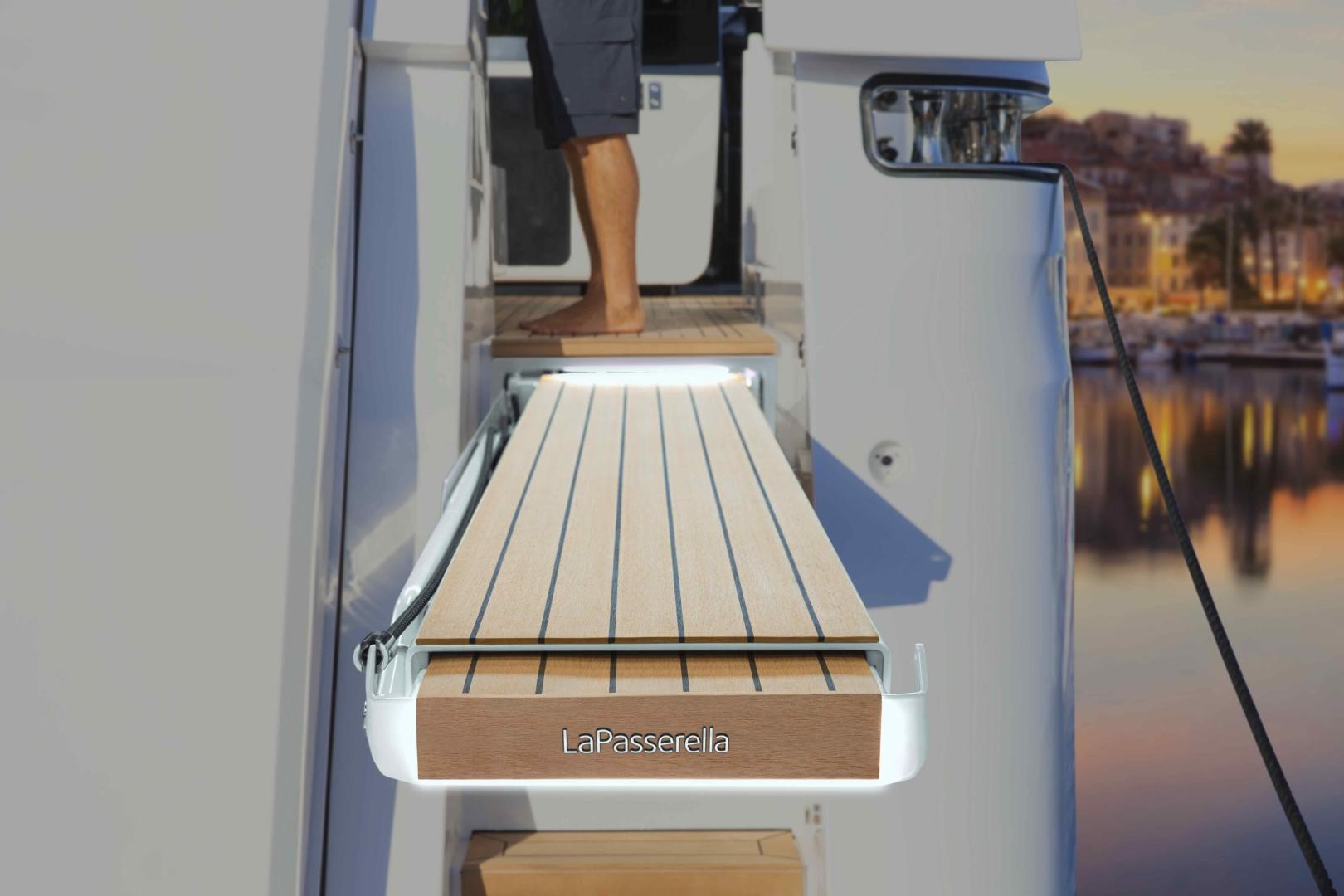 Besenzoni is launching LaPasserella, completely electric gangway
