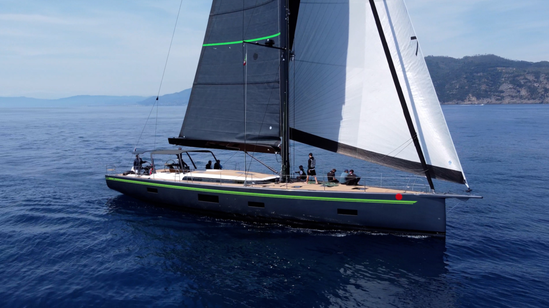 ICE Yachts al Cannes Yachting Festival con due anteprime mondiali