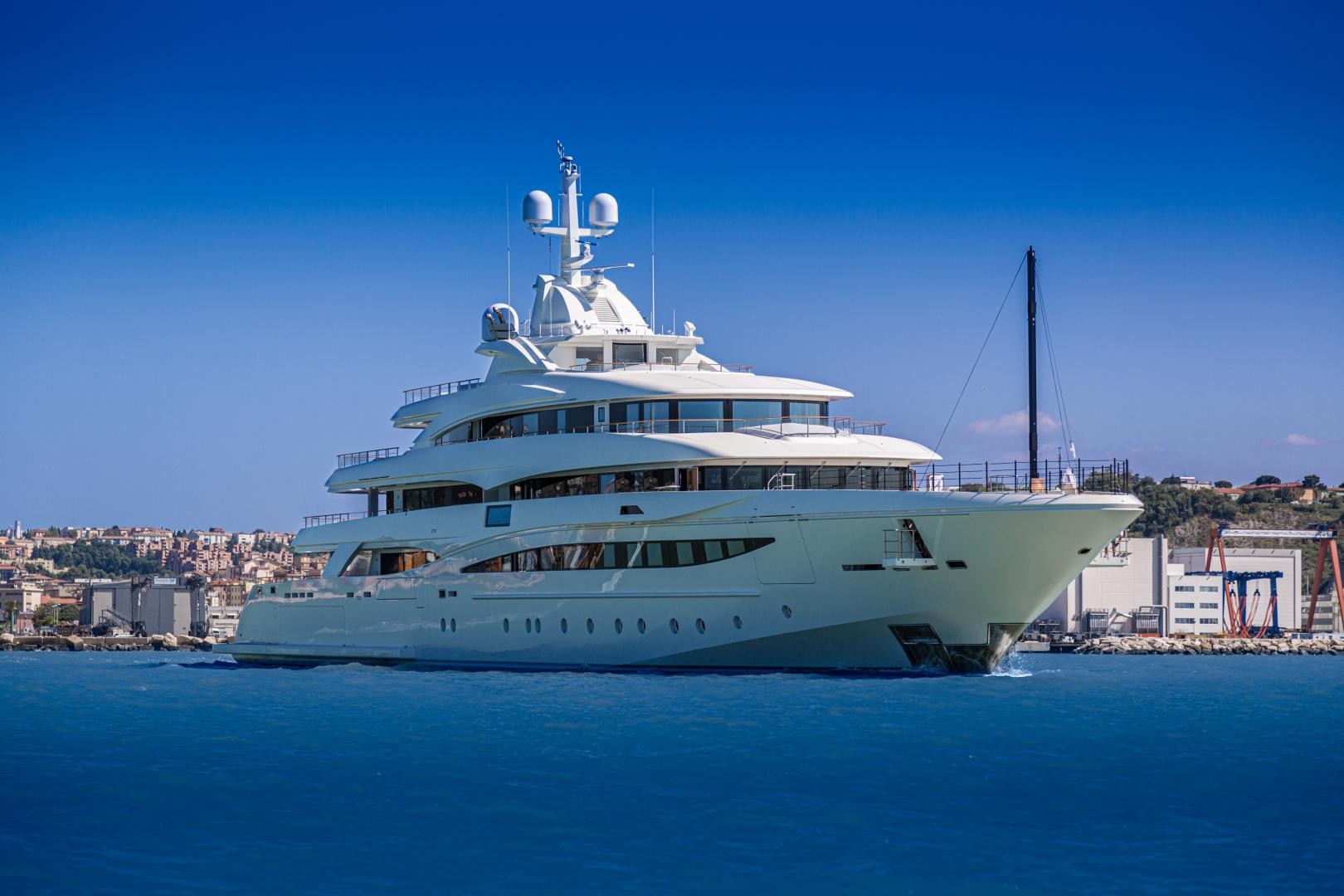 CRN delivers its latest masterpiece, the most complete expression of Italian-made excellence