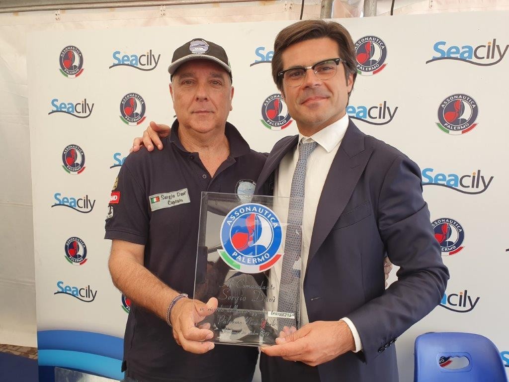 Il presidente di Assonautica Palermo Andrea Ciulla insieme con il gommonauta Sergio Davì