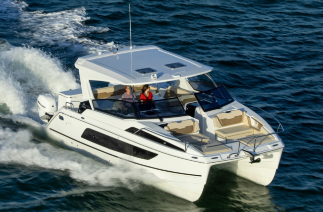 L'Aquila 36 Sport pronto per l’esordio al Cannes Yachting Festival 2022