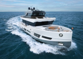 CL Yachts debuts the world’s first Sea Activity Vessel at FLIBS