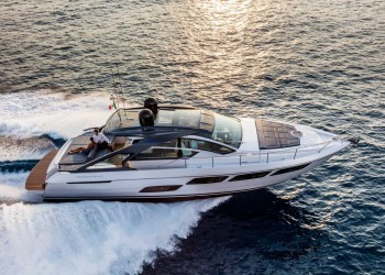 Ferretti Group al Dubai International Boat Show 2023