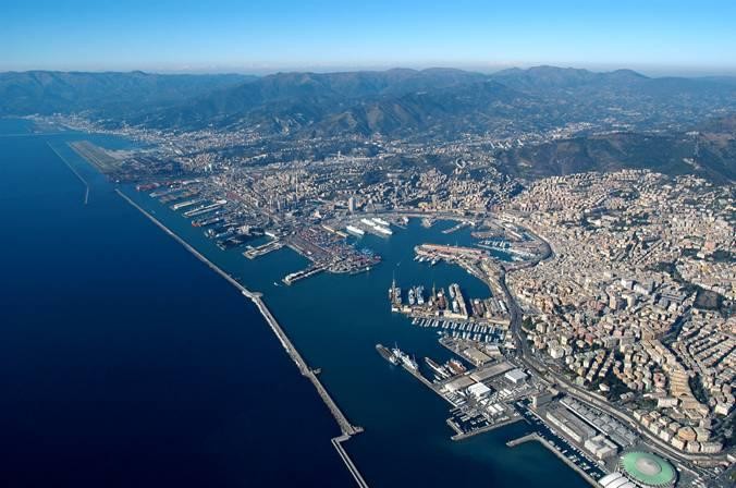 Il porto di Genova