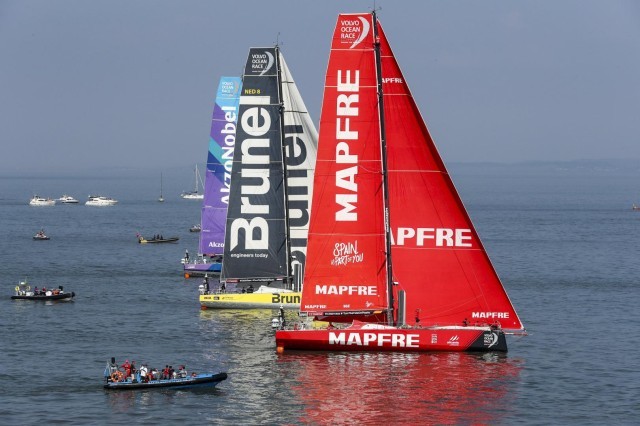 MAPFRE lead the start of the penultimate leg of the Volvo Ocean Race