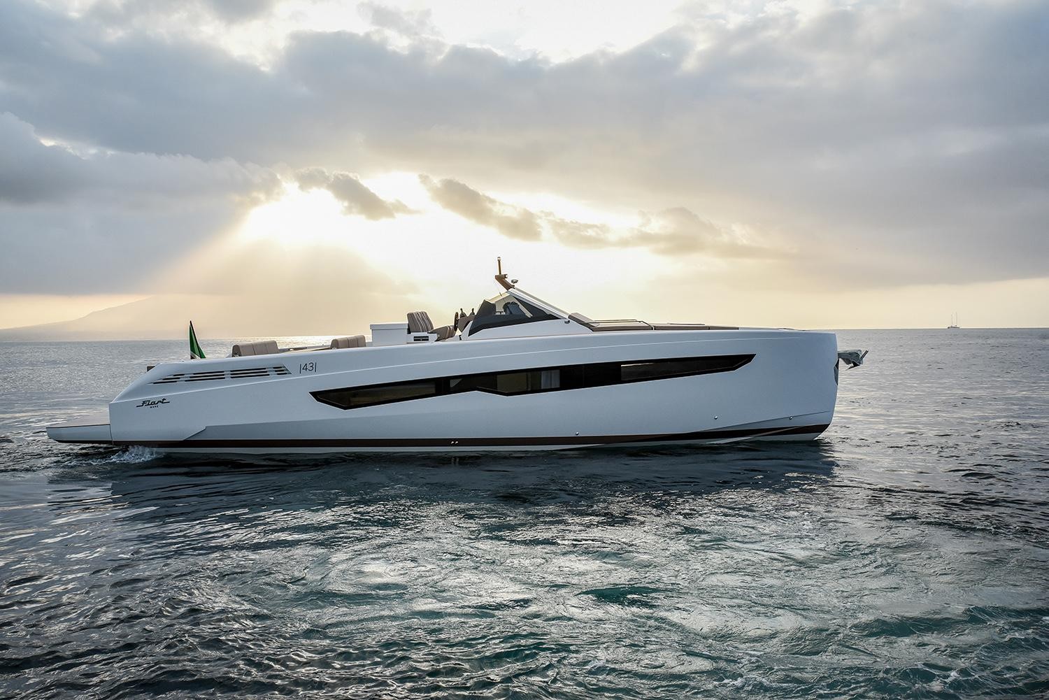 The Fiart 43 Seawalker launches