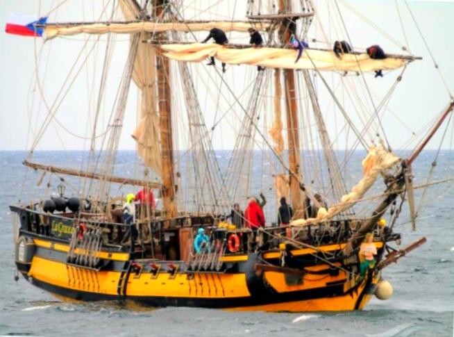 Allarmi! Nave pirata a Porto Santo Stefano