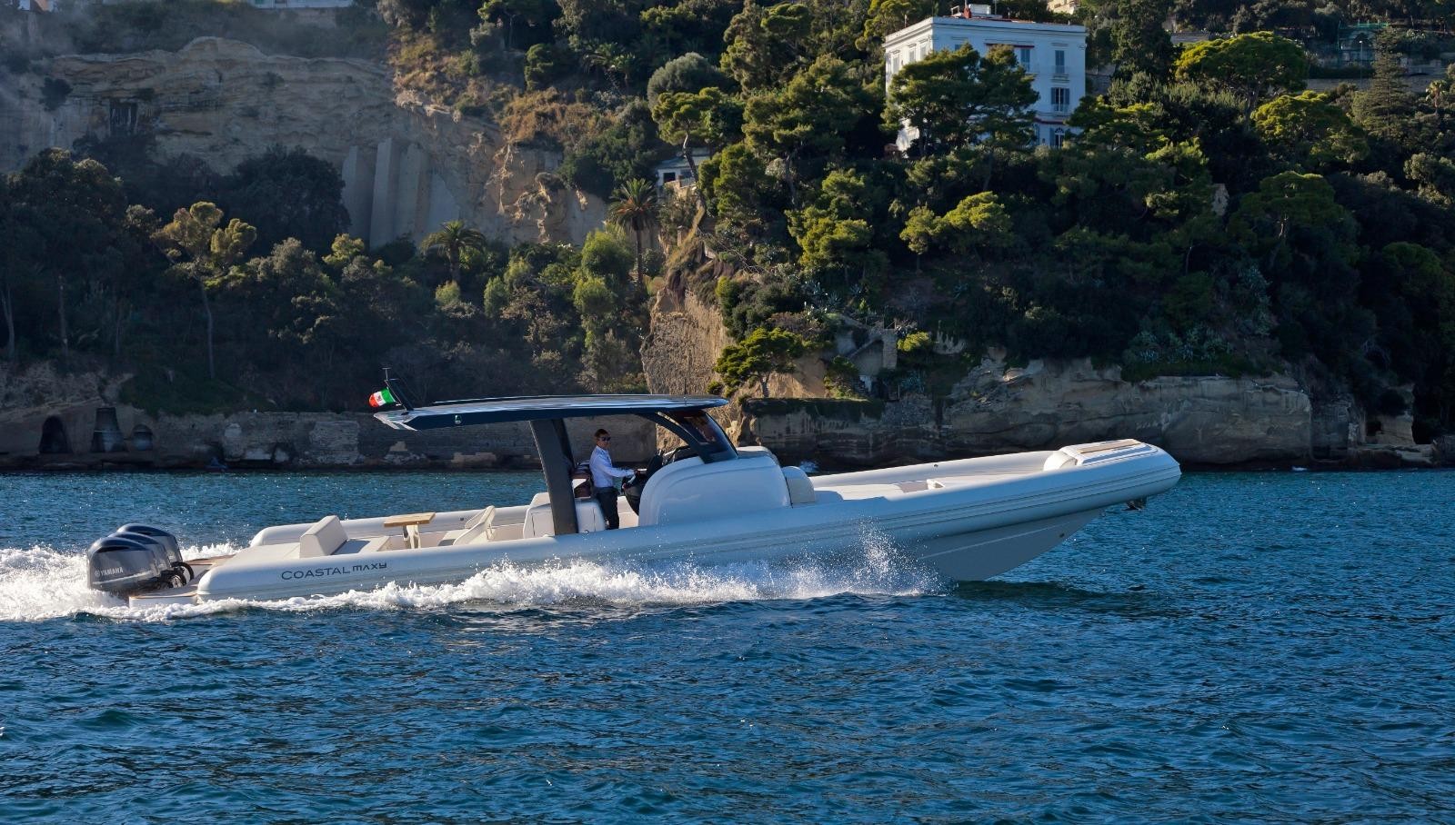 Costal Boat presenta il Maxy46
