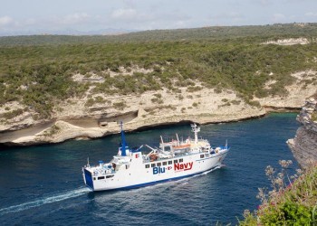 La "Ichnusa" della Blu Navy, torna a collegare Sardegna e Corsica