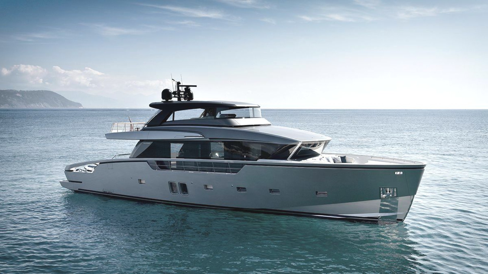 Sanlorenzo in the Dubai International Boat Show 2022 with the SX88