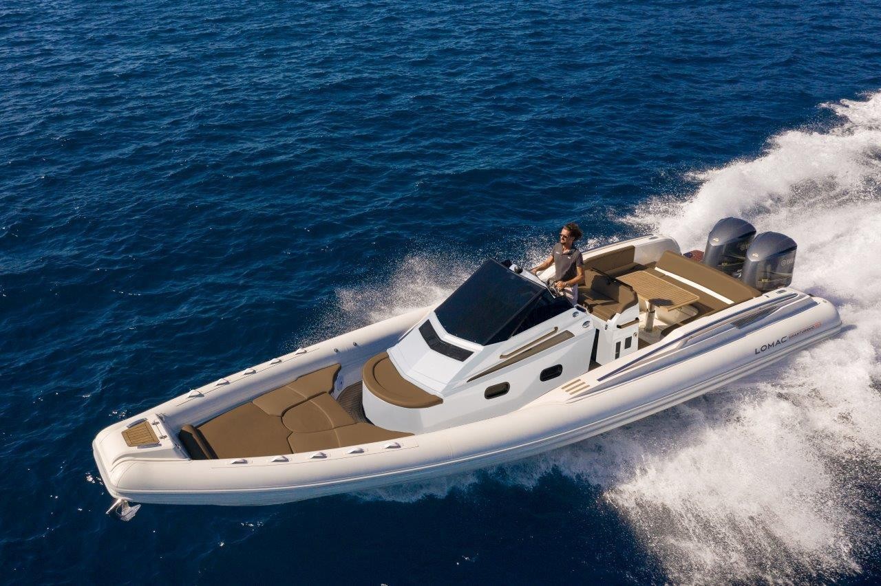  Lomac attends the French Boat Show with two limited edition models