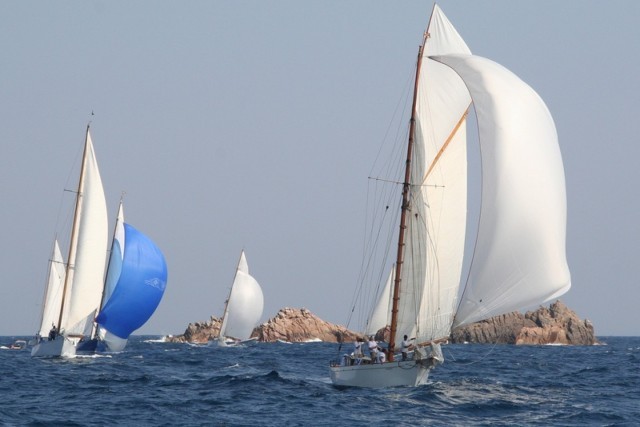La festa per le vele d’epoca e classiche di fine estate è in Sardegna