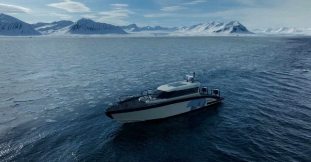 First of its kind hybrid-electric vessel enters for Svalbard tours
