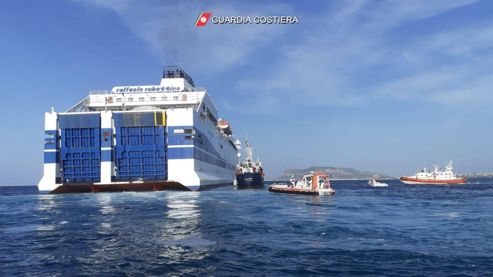 Migranti. Terminate le operazioni di trasferimento su nave Rubattino