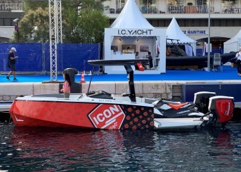 IconCraft 27 designed by Marino Alfani is a success at boat shows