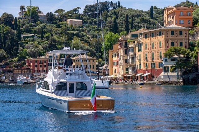 Bertram Yachts espande la produzione e completa il Bertram 35 in Italia