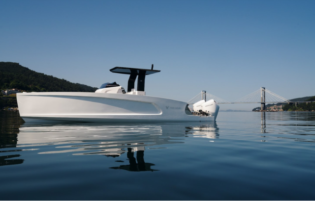 Titan Yachts presenta un nuovo 30 piedi. Sea Trials in Ibiza.