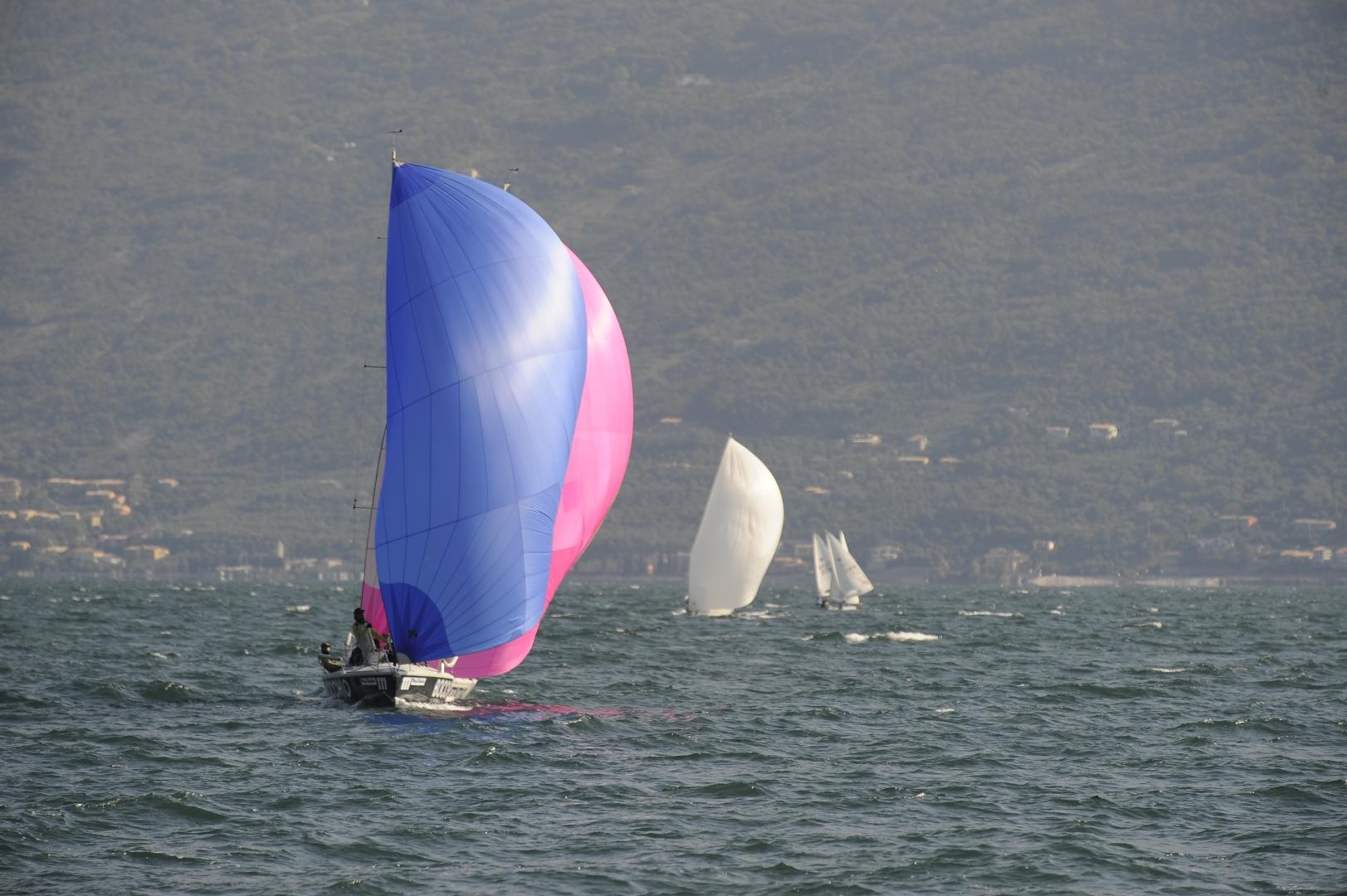 Secondo Atto 30° Cimento del Lago di Garda con vento, onde e neve