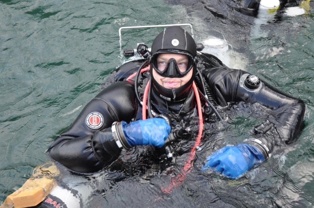 Danilo Bernasconi, recordman di immersione continuata, nel test di ieri del Deep Stop Lario 220. foto di Francesca Moretti.