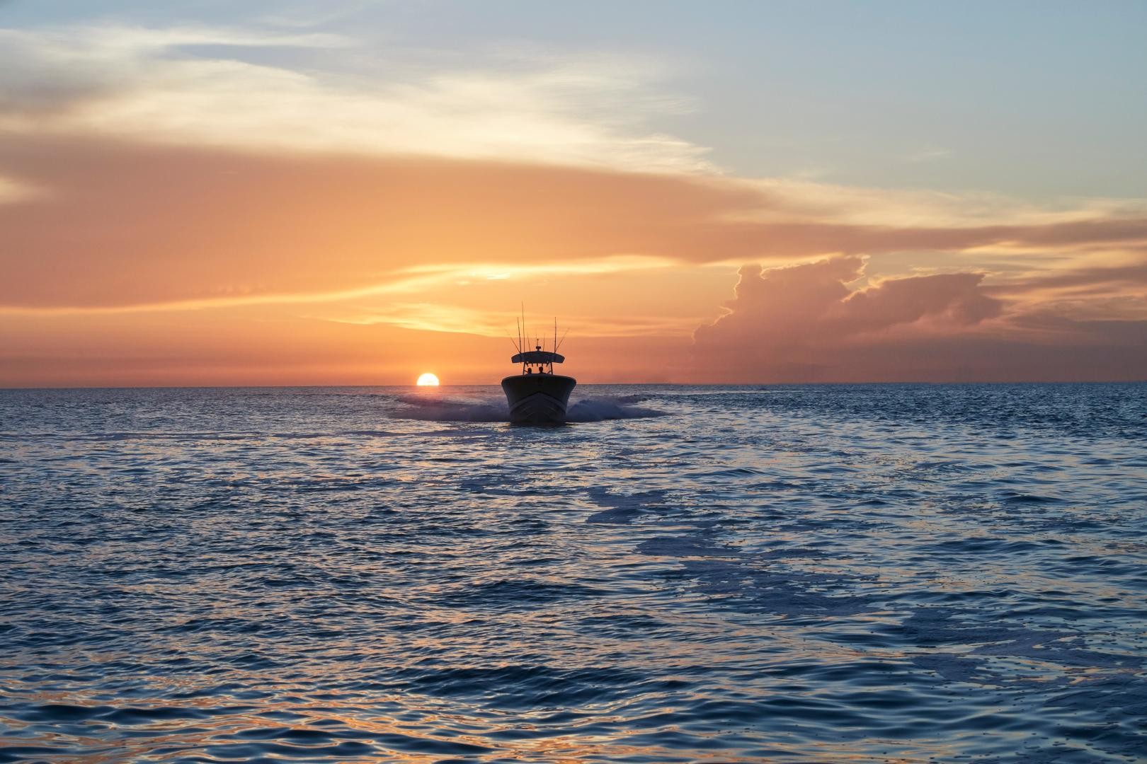 34ss Regulator boats sunset Florida