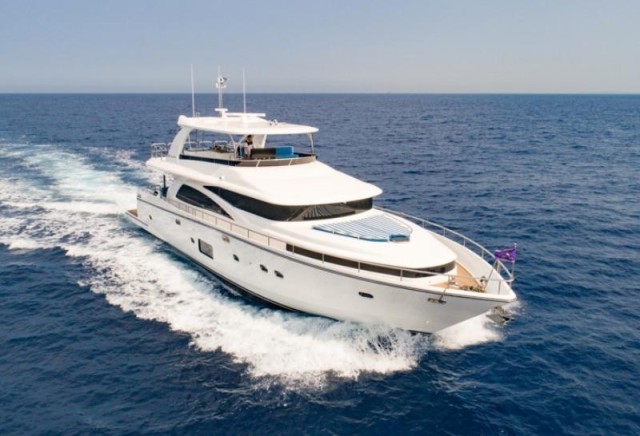 Johnson 80 - perfect mix of cruising performance and interior style
