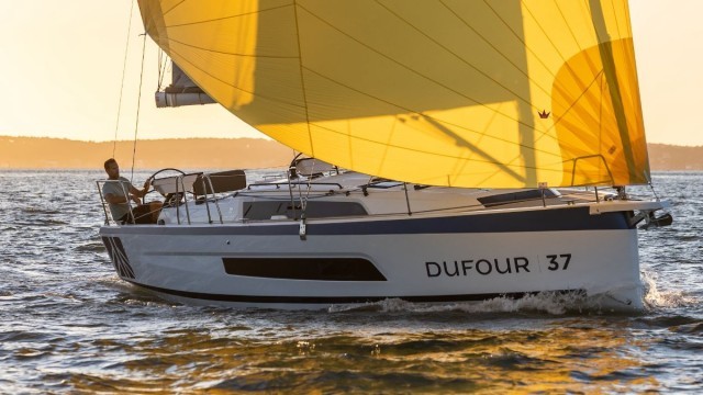 B&G annuncia la partnership con Dufour Yachts