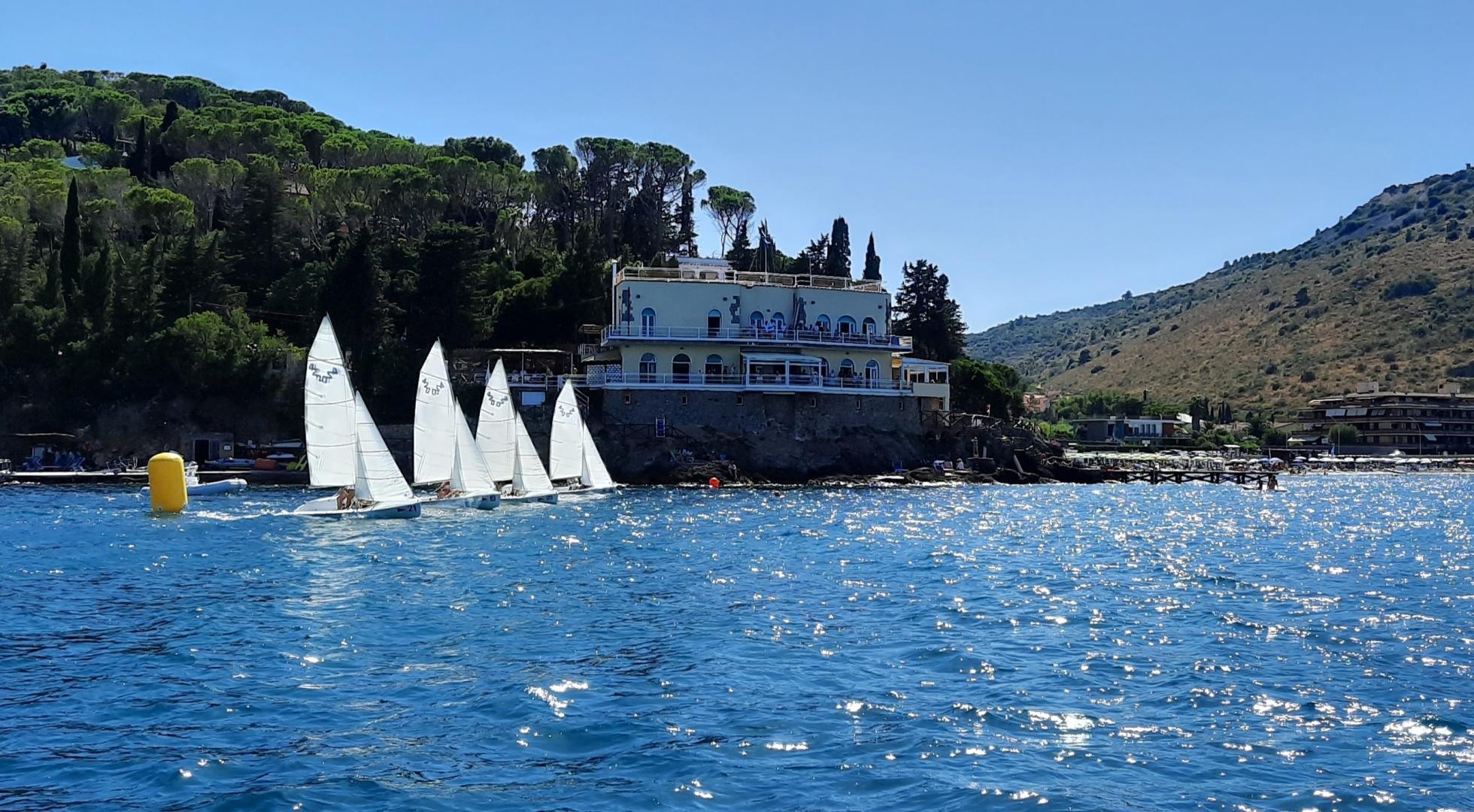 Trofeo Gianni Poma e Invitational Sailing School tre giorni di regate full time per lo Yacht Club Santo Stefano