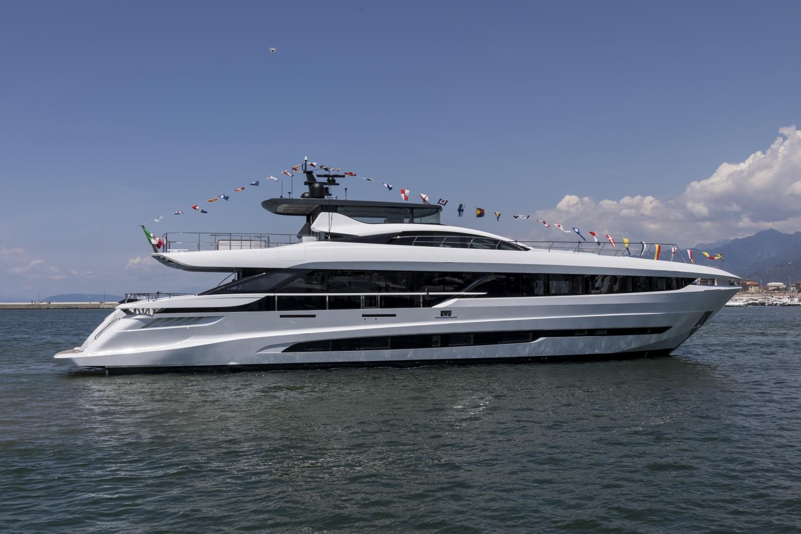 The first unit of the new Mangusta GranSport 33 series was launched