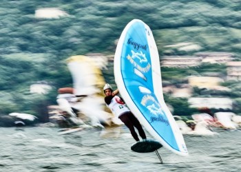 Limited wind on Garda, but a tense battle to qualify for Bali