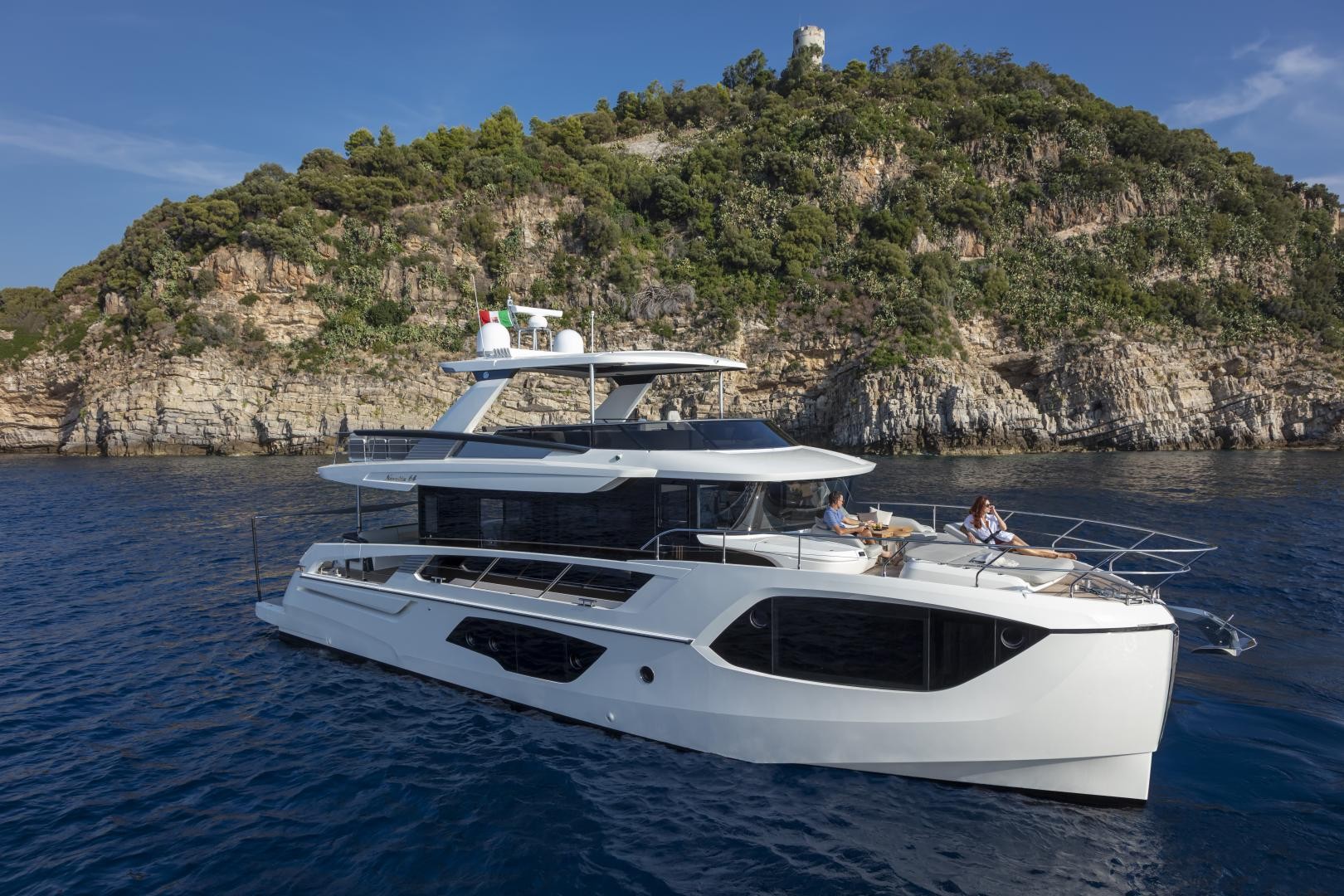 Best of Boats Award 2020 - Absolute Navetta 64 is the 'Best for Travel'