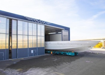 Falcon Yachts annuncia la vendita del suo nuovo 40 metri