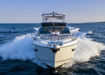 Pearl presents best-selling model at British Motor Yacht Show 2023