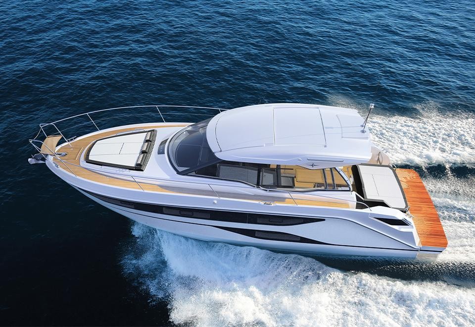 The new Bavaria SR36 will celebrate its debut at the boot Dusseldorf 2022