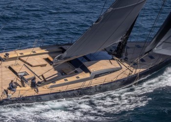 Southern Wind: SW108 Hybrid Gelliceaux takes to the ocean