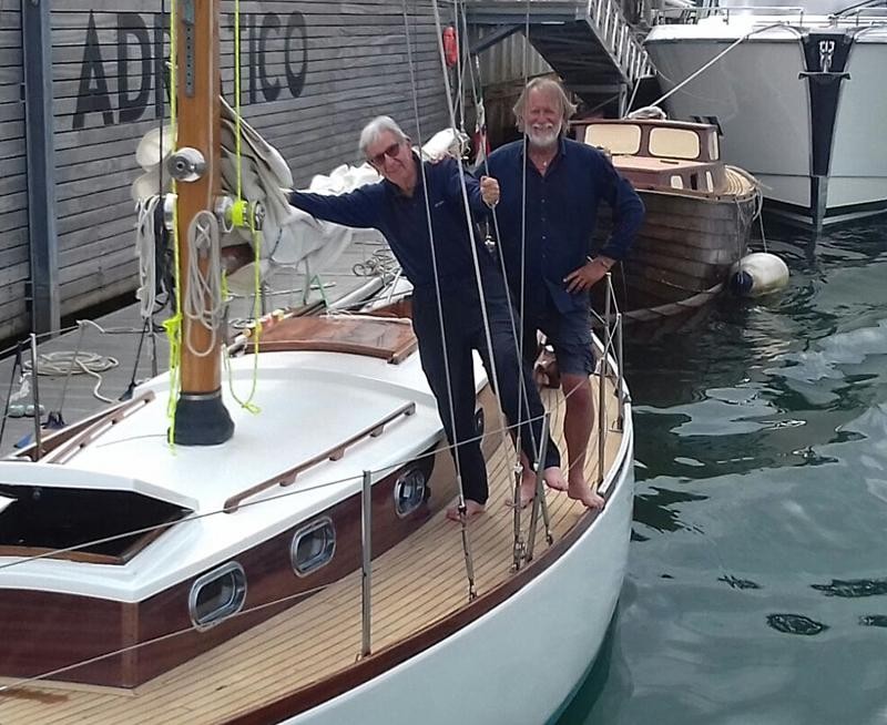 Pelaschier compirà il periplo d'Italia a vela per la Fondazione One Ocean, per testimoniare il rispetto degli ecosistemi marini e diffondere la Charta