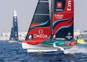 Emirates Team New Zealand dominate on day 2, to qualify for match race final