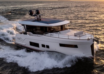 Sirena Yachts unveiled thrilling new hybrid coupe version of Sirena 48