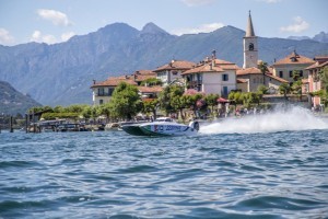 UIM XCAT: Dubai Police wins race 1 in Stresa, Italy