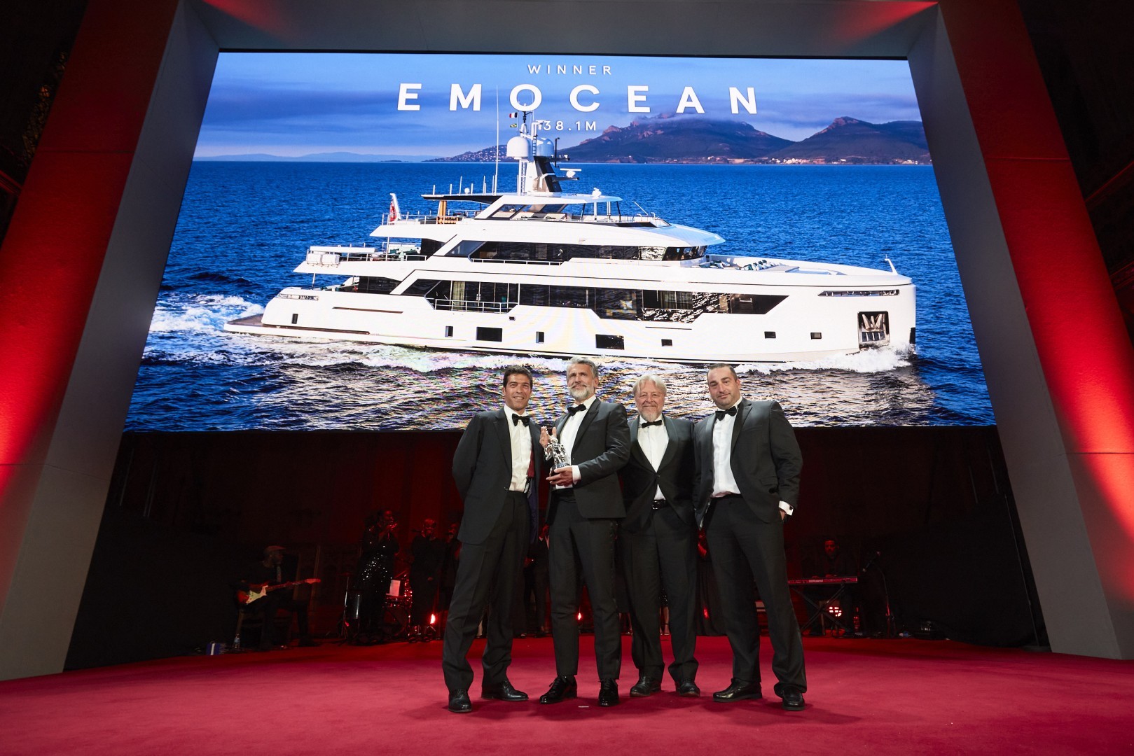 RSY 38m EXP Emocean tra i vincitori del World Superyacht Awards 2022