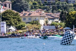 UIM XCAT: Dubai Police wins race 1 in Stresa, Italy