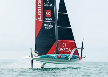 America's Cup: big morning for Emirates Team New Zealand