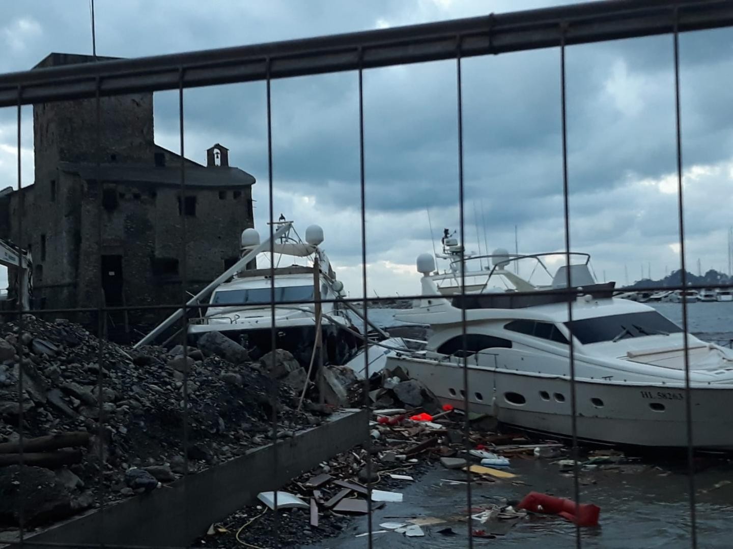 Porto Carlo Riva, Rapallo: le foto dei danni dopo la mareggiata del 2018