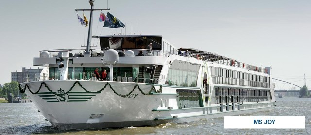 Hotelschiffe von VIVA RIVERSIDE liegen im Sommer in vier Häfen