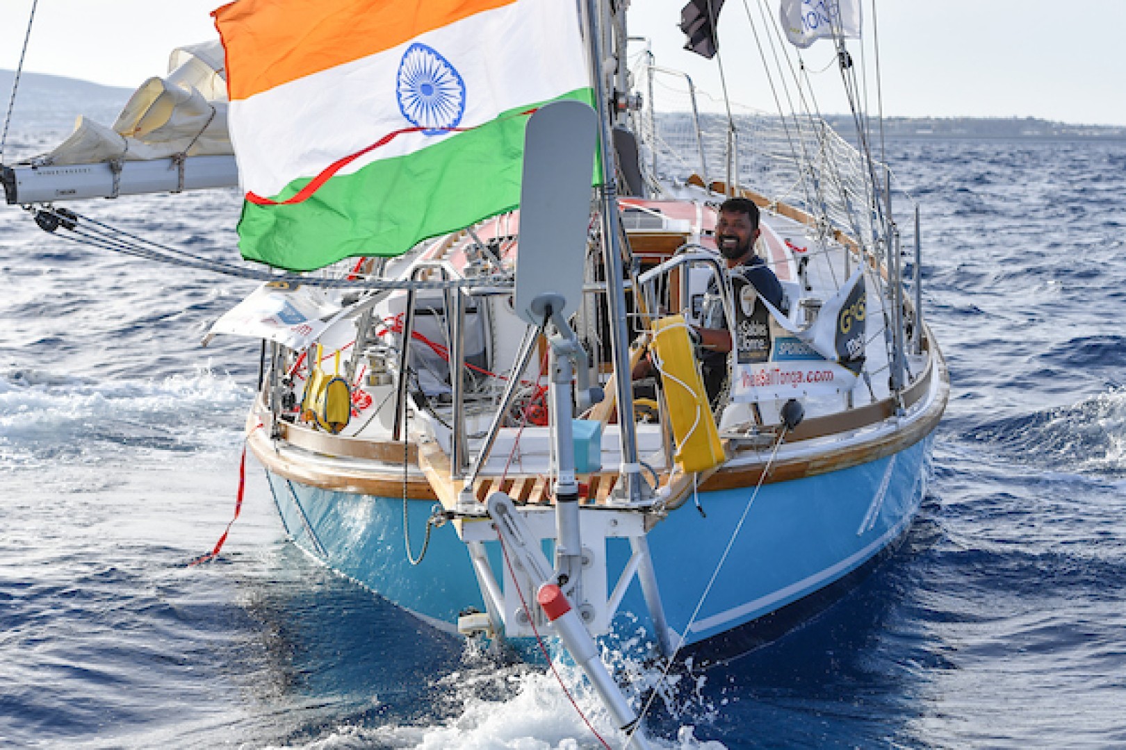 Rescued Golden Globe 2018 sailor Abhilash Tomy re-enters 2022 GGR