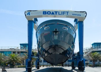 Extra Yachts announces the launch of the new X76 Loft.
