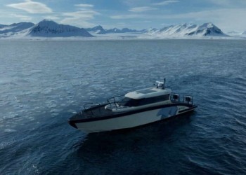 First of its kind hybrid-electric vessel enters for Svalbard tours