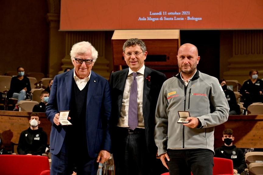 Luna Rossa receives the 'Sigillo di Ateneo' honorary award