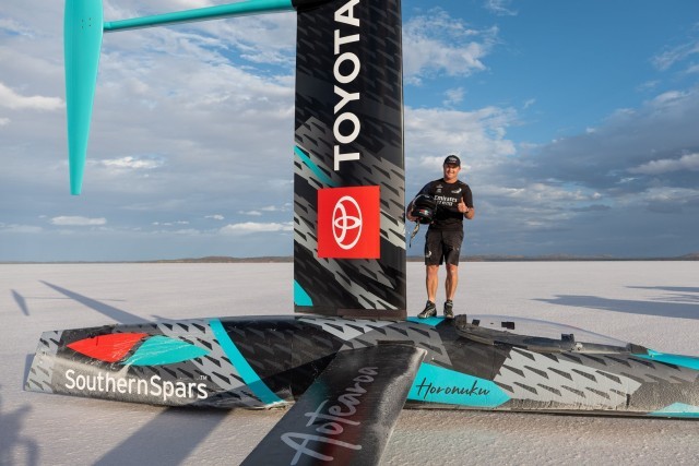 Glenn Ashby, nuovo recordman mondiale di velocità a vela su terra