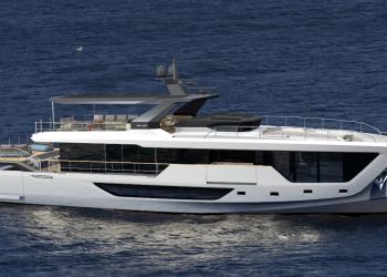Numarine announces diesel-electric superyacht 30XP at Cannes